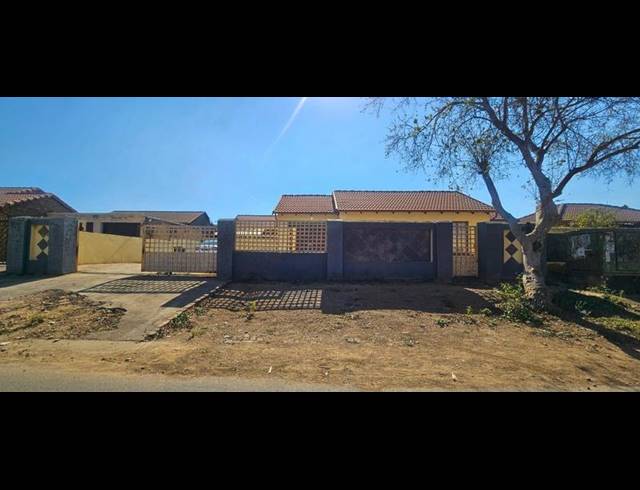 2 BEDROOM PROPERTY TO RENT IN LOTUS GARDENS